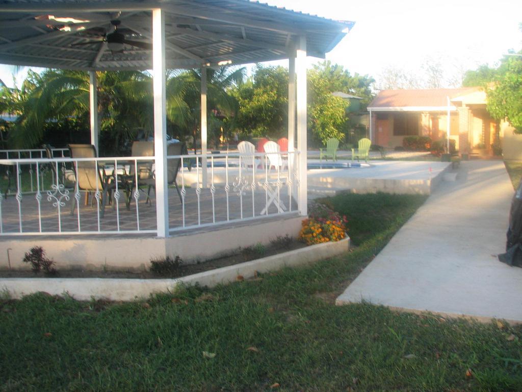 Hotel La Arena Liberia Luaran gambar