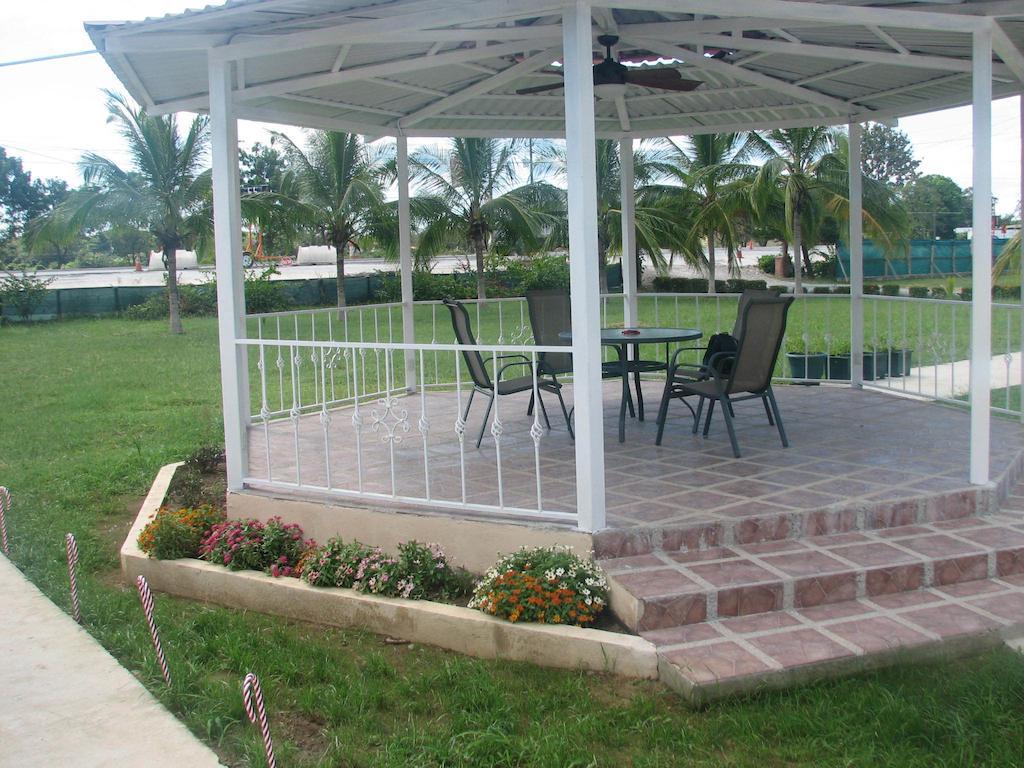 Hotel La Arena Liberia Luaran gambar
